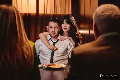 Yhivi - Encantado de conocerte | Picture (1)